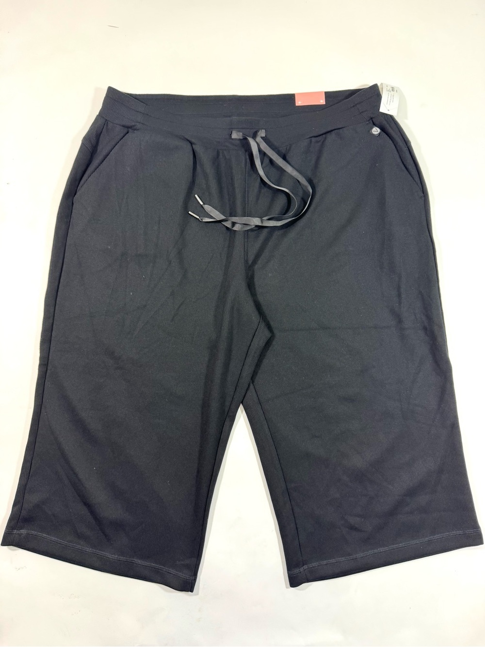 New Livi Relaxed Straight Crop Pants Black